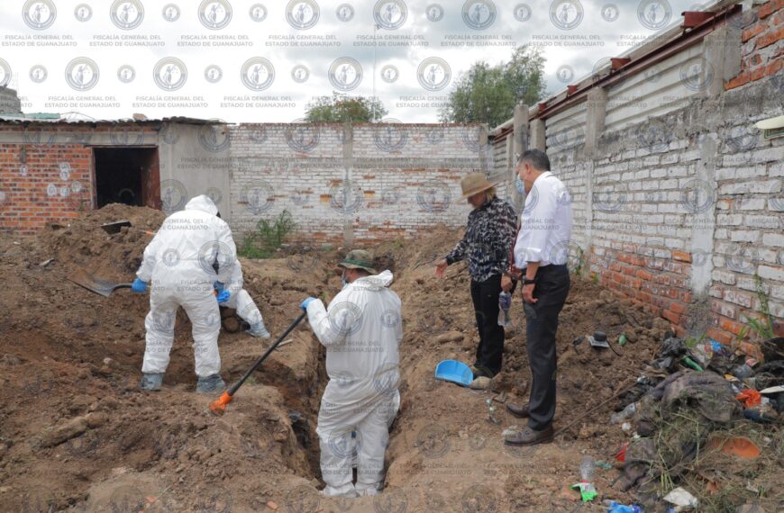 Fosa clandestina en Irapuato: Confirma la Fiscalía al menos 32 cuerpos en La…