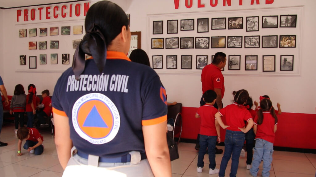 Mujeres que inspiran. Gaby rescatista en Protección Civil 