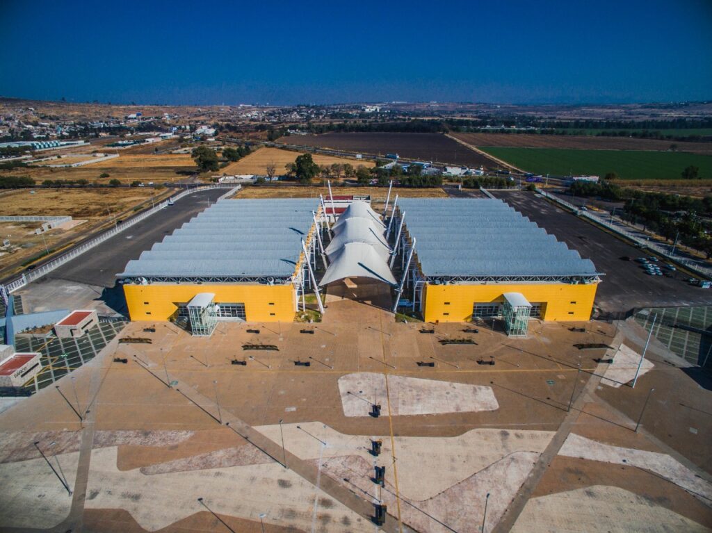 El centro o el inforum, por donde debe pasar el tren de pasajeros de irapuato, esto dice lorena