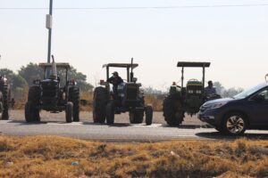Productores agrícolas liberan carreteras tras 38 horas de bloqueos; advierten que la lucha continúa Guanajuat