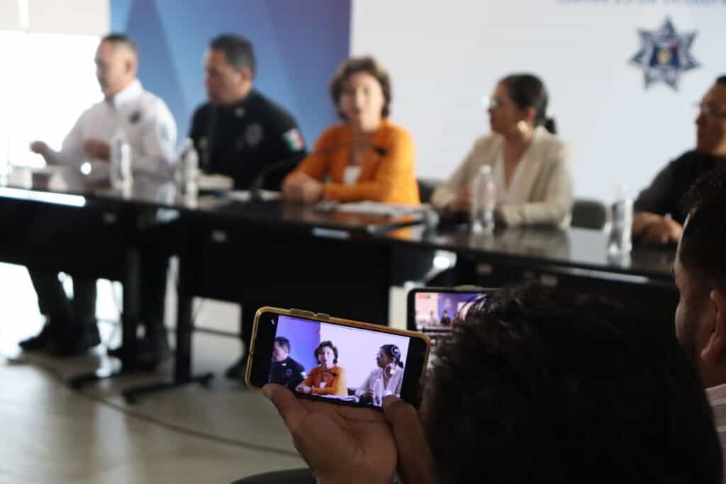 Consuelo Cruz presenta su plan de seguridad para Irapuato