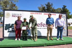Edwin, el niño guanajuatense que cumplió su sueño de ser Soldado Honorario del Ejército Mexicano