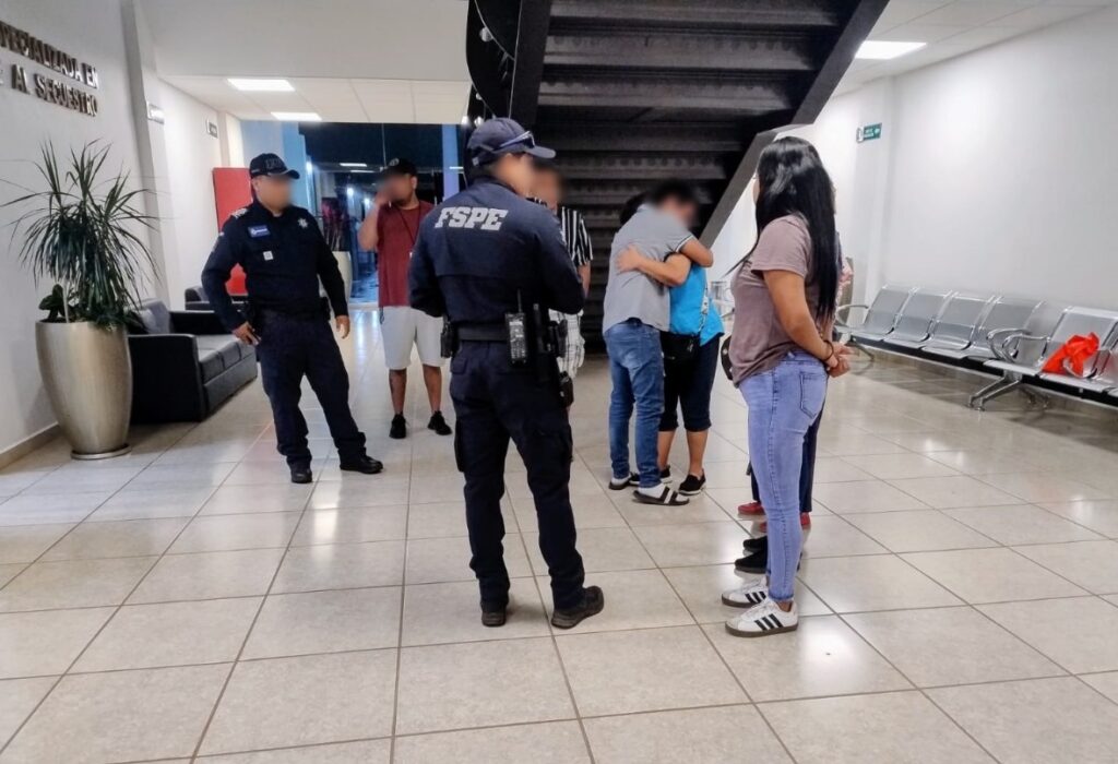 Rescatan con vida a joven víctima de secuestro en Irapuato; Escuadrón Antiextorsión detienen a dos presuntos responsables