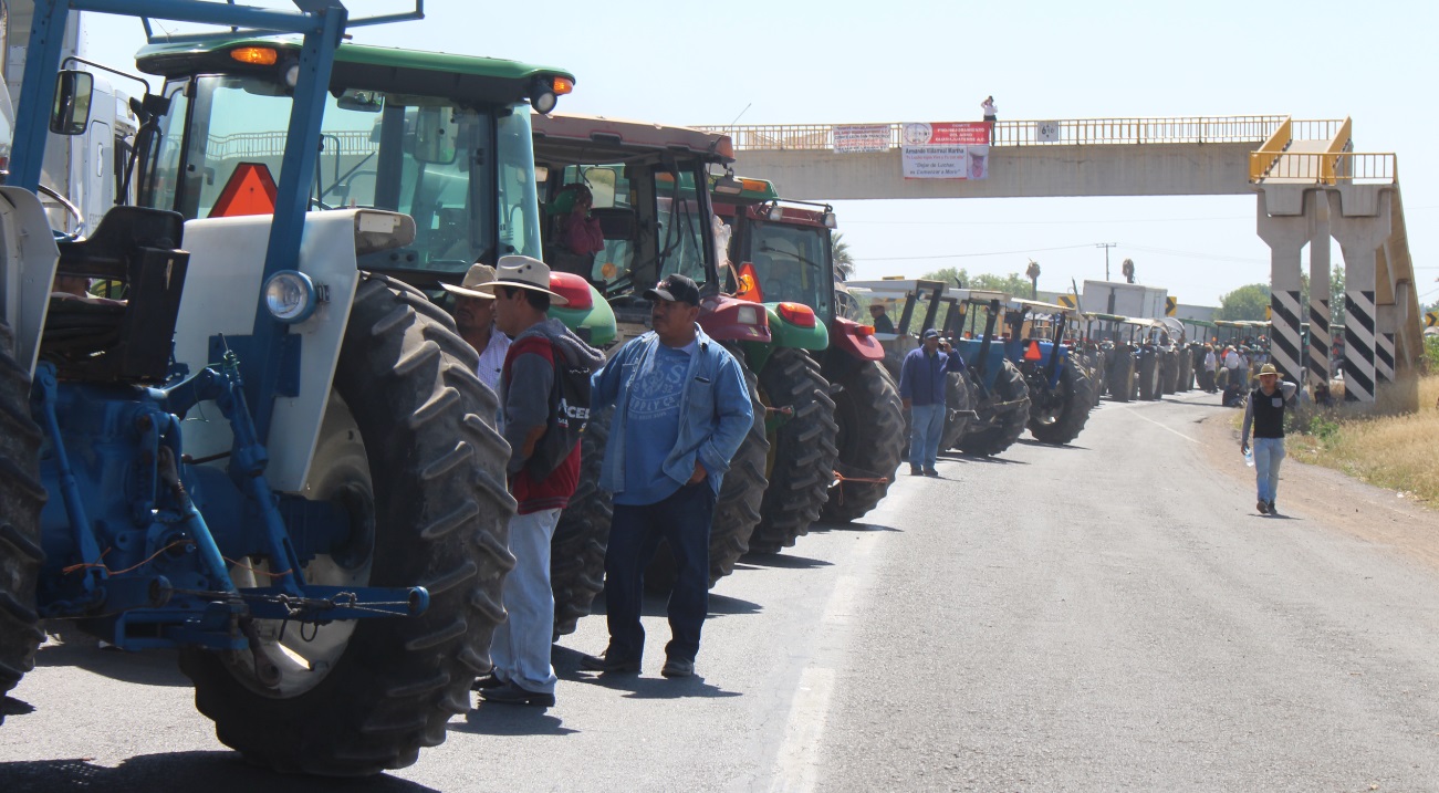 El Paro Nacional Campesino en vilo- Productores no están conformes con acuerdos; levantan poco a poco los bloqueos