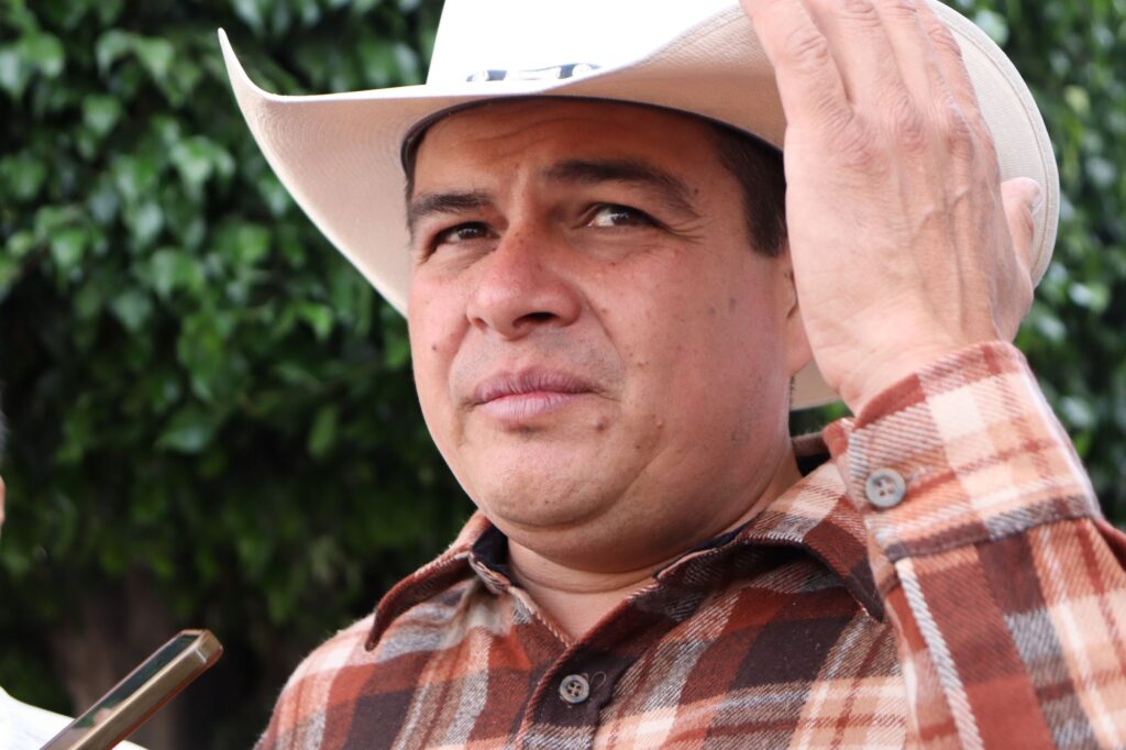 Campesinos enfrentan a la FGR con la frente en alto, tras denuncia de Ferromex: “No somos criminales, defendemos el campo”