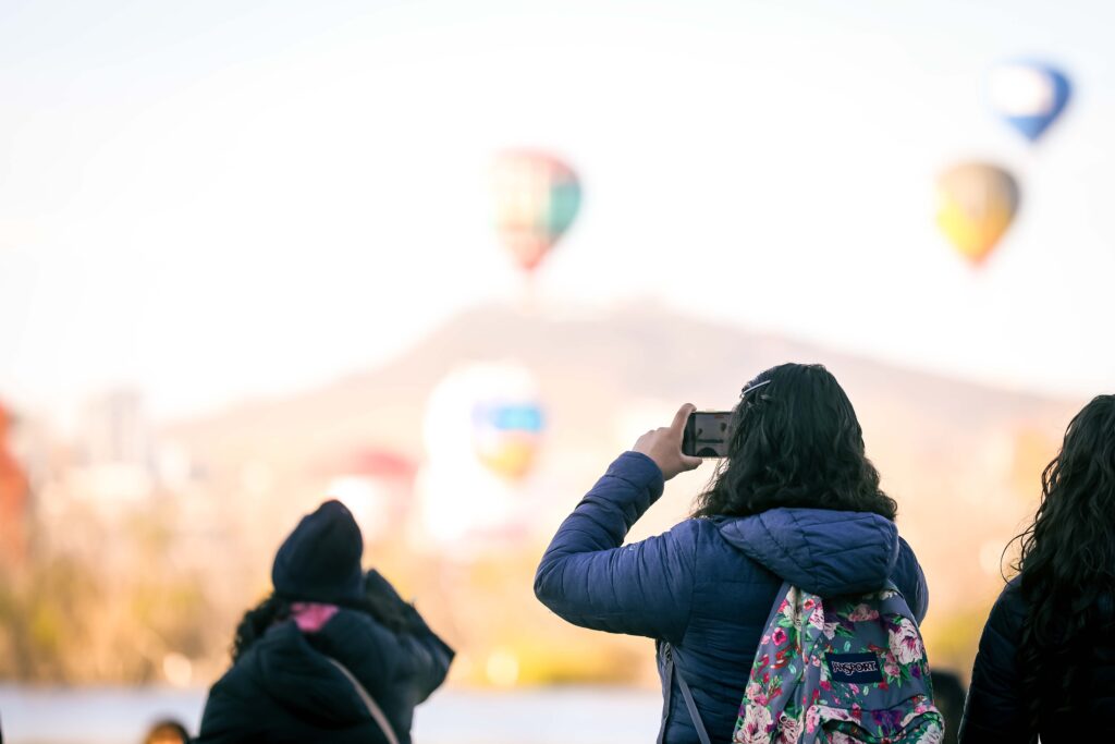 Festival Internacional del Globo León 2025 inicia con acceso gratis, 200 globos y shows internacionales