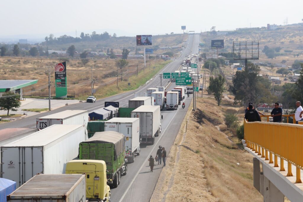 Campesinos de Guanajuato levantan bloqueo en carreteras, pero advierten: reforma a la Ley de Aguas no sucederá