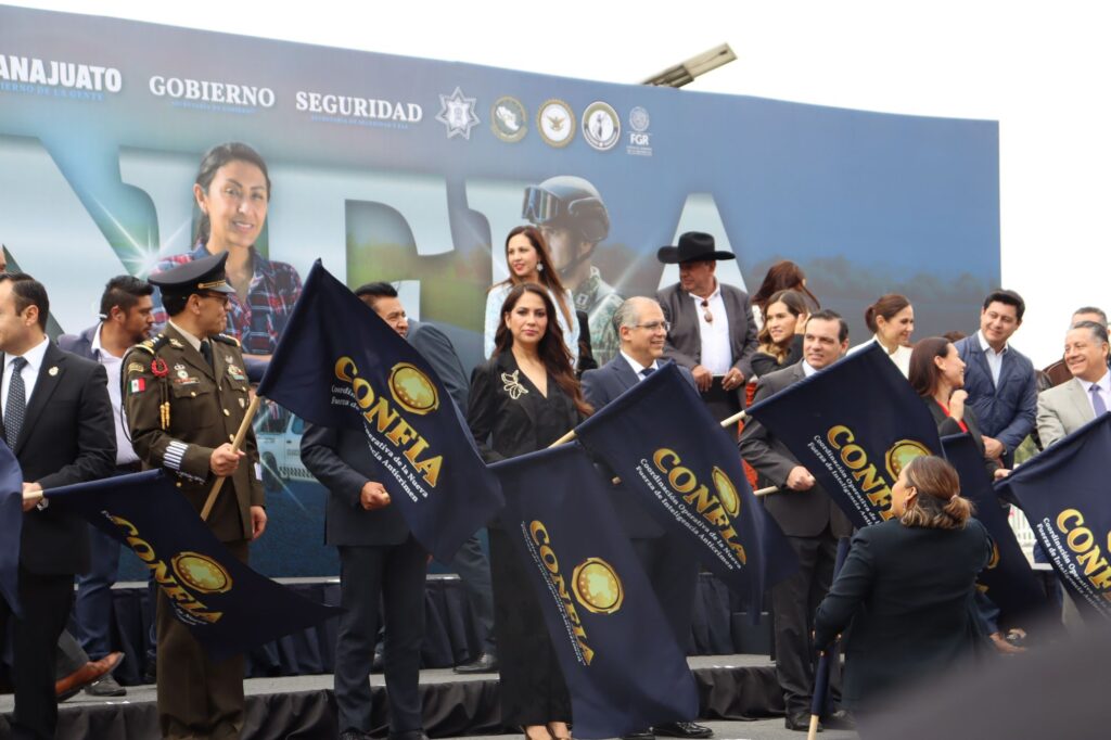 La seguridad no es negociable. Libia Dennise refuerza estrategia CONFÍA con renta de 162 patrullas para Guanajuato