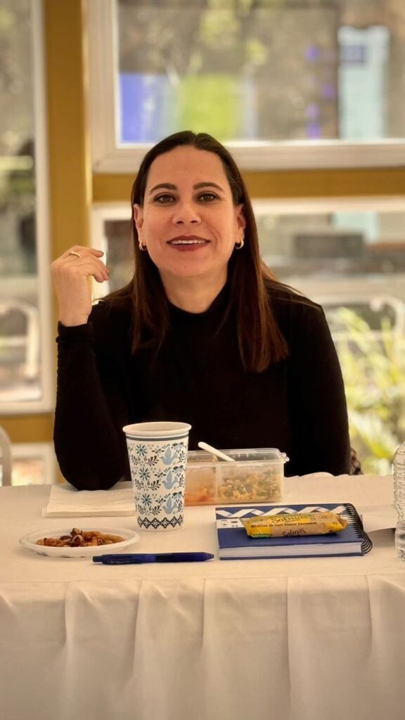 PAN acusa a Morena de vínculos con el crimen; Sheinbaum defiende principios del partido