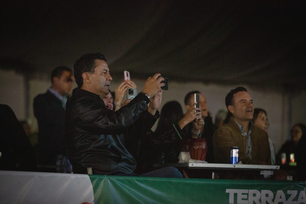 ¿Terrazas reservadas para funcionarios? Cómo comprar mesa VIP para la Feria de las Fresas 2026