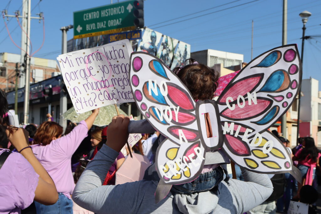 La voz de las mujeres se escucha en Irapuato: así se vivió la marcha del 8M