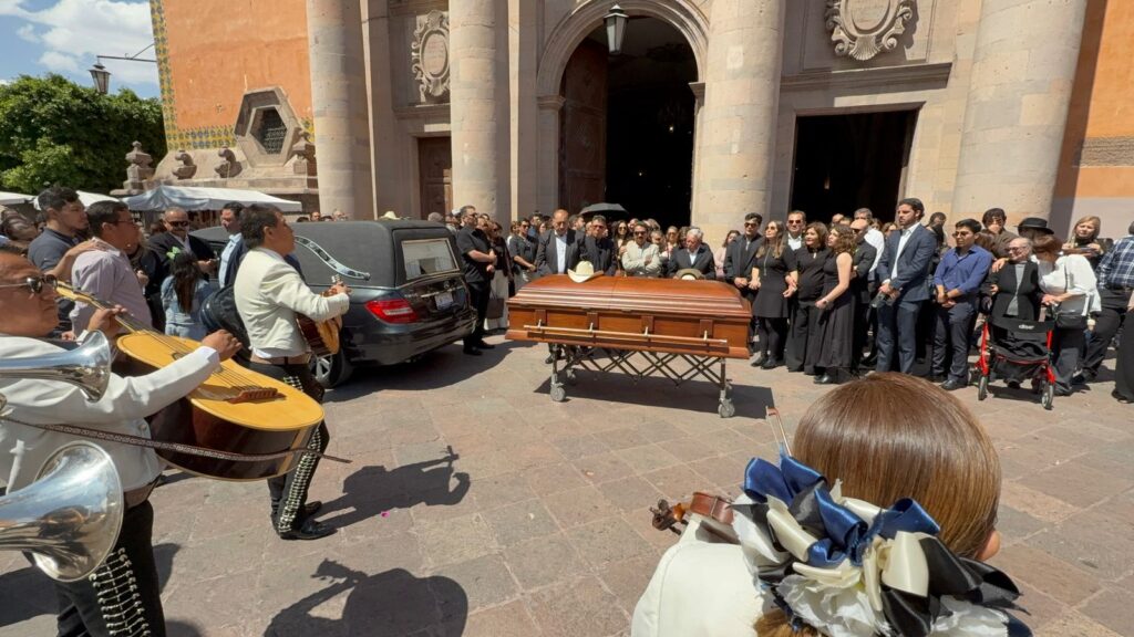 “No se vale”: así fue la despedida de Roberto Castañeda, director de Japami, víctima de la violencia en Irapuato
