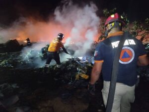 Tras mĂĄs de 10 horas, bomberos sofocan incendio a inmediaciones del Relleno Sanitario de Irapuato