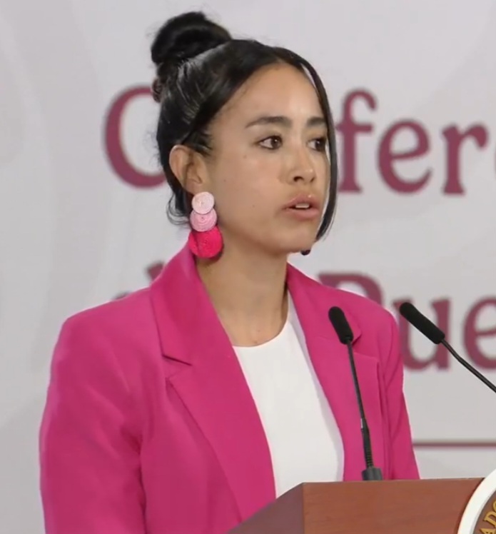 Katia Itzel García
Árbitra internacional y la primera mujer en 20 años en dirigir un partido de Liga MX varonil como árbitra central.
