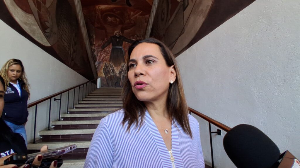 Complicado permanencia del futbol en Irapuato: Lorena Alfaro