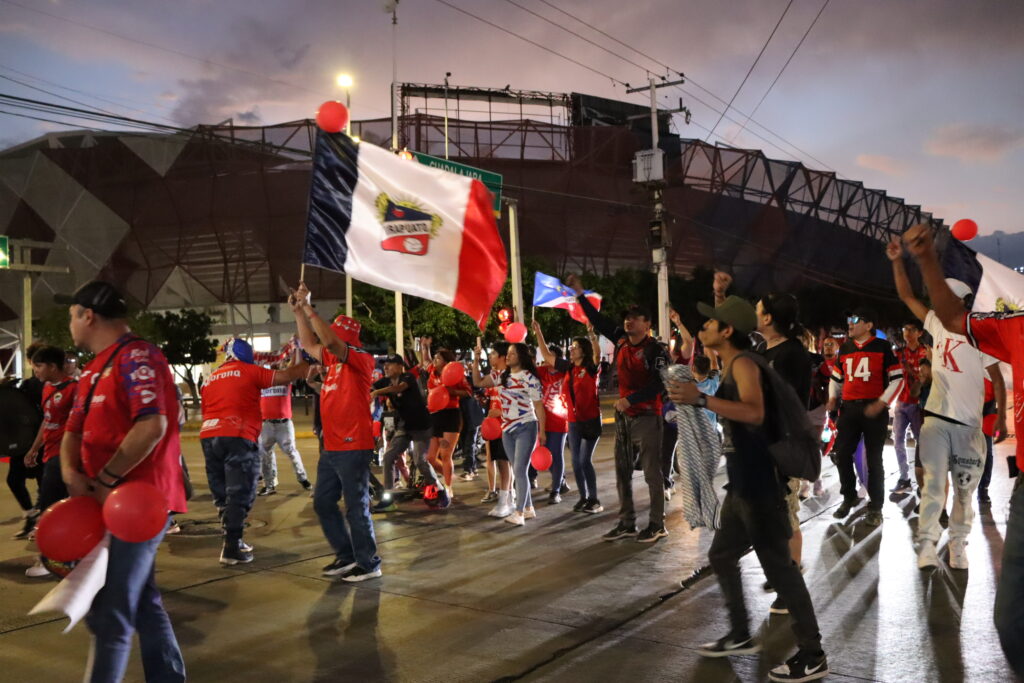Libia promete futbol en Irapuato, mientras Club rechaza firmar acuerdos