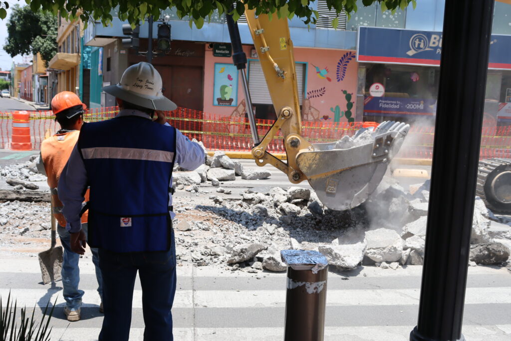IRAPUATO FORTALECE INFRAESTRUCTURA Y ATIENDE COLAPSOS EN REDES DE DRENAJE