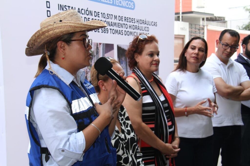 AVANZA MODERNIZACIÓN DE LA RED DE AGUA EN LA COLONIA LAS REYNAS