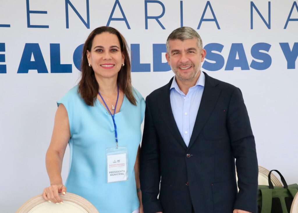 PARTICIPA LORENA ALFARO, ALCALDESA DE IRAPUATO, EN REUNIÓN PLENARIA DE ALCALDES