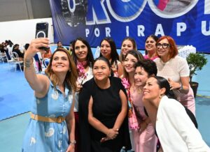 RECONOCEN A MAMÁS DE FAMILIA DE LA SECRETARÍA DE SEGURIDAD CIUDADANA