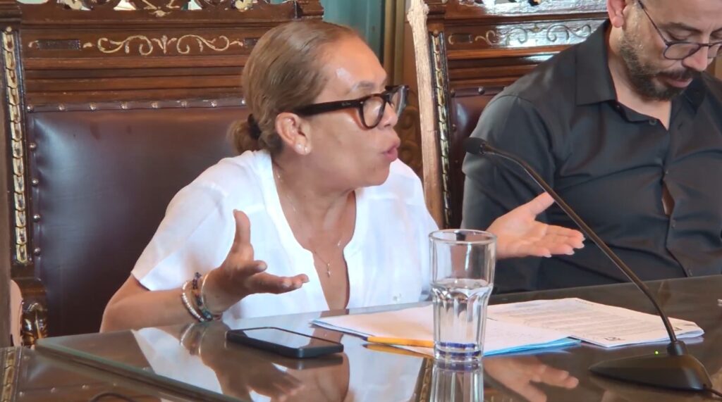 “Chapulín oportunista” y misoginia: estalla pelea entre PAN y Morena en Ayuntamiento de Irapuato