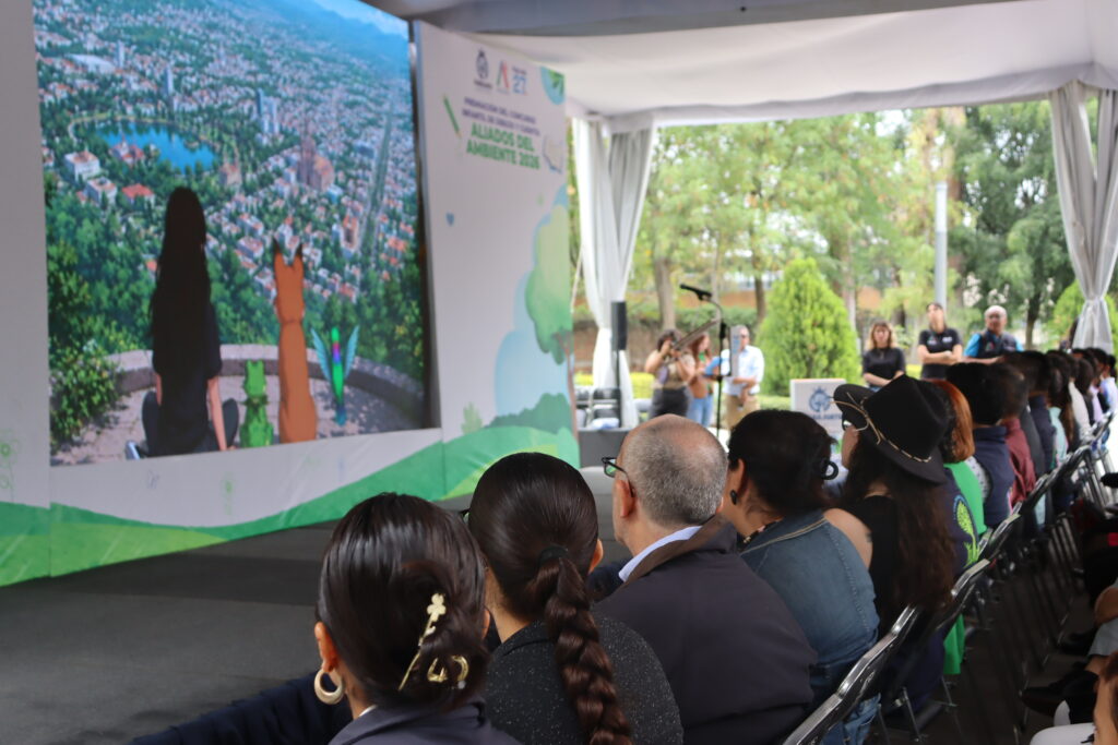 Reconocen a escuelas, empresa y niños que impulsan el cuidado del medio ambiente en Irapuato