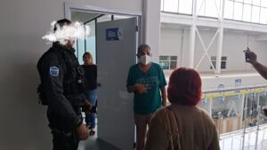 Policías municipales de Irapuato son investigados por robar y amenazar a sexoservidoras
