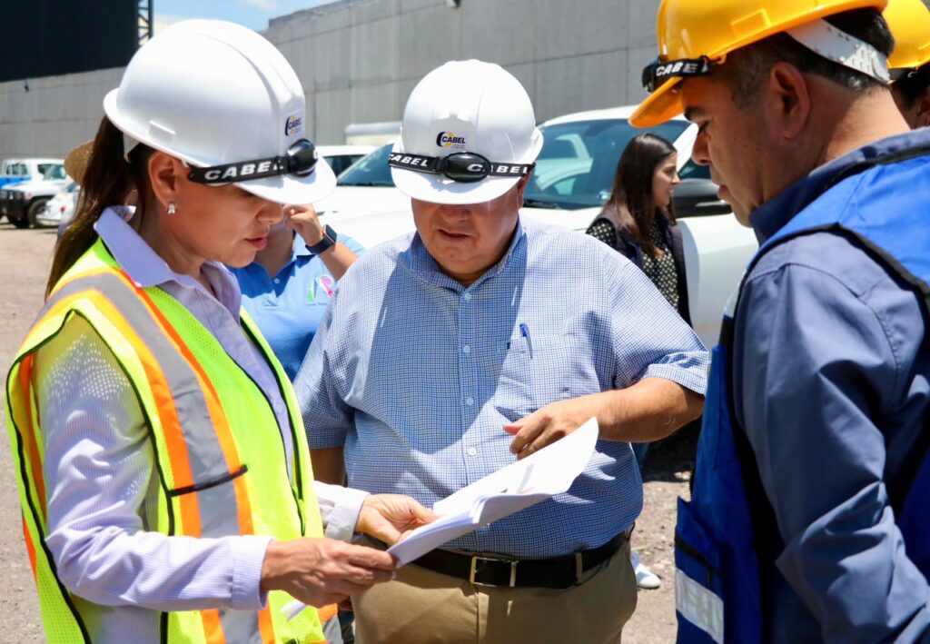 Obras en Irapuato: Lorena Alfaro supervisa vialidades clave de movilidad