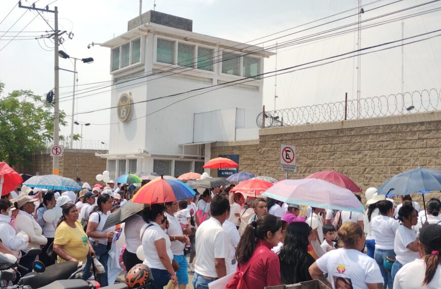 Fiscalía de Guanajuato abandona a madres buscadoras en búsqueda de campo, por miedo