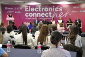 Irapuato impulsa liderazgo de las mujeres en el encuentro Electronics Connect HER