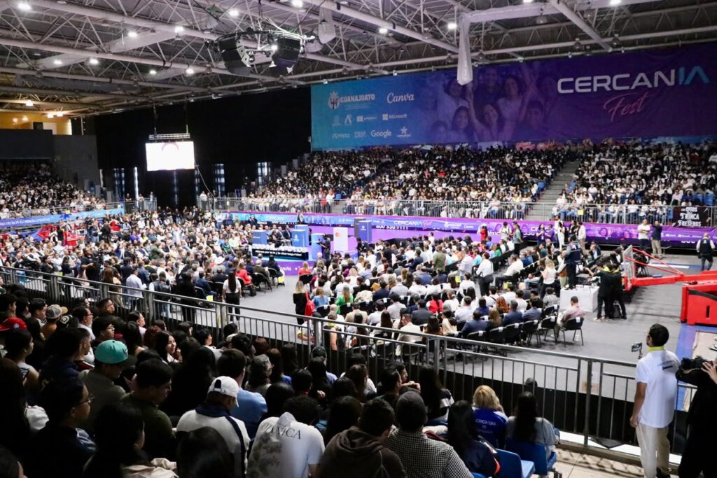 Irapuato reúne a más de 14 mil personas en festival sobre inteligencia artificial