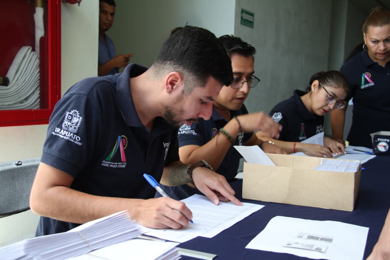 BecaSí 2026 entrega más de mil apoyos para que jóvenes de Irapuato continúen sus estudios