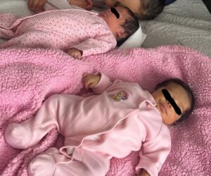 Renata y Emilia, las gemelas prematuras nacidas en Celaya, regresan a casa tras luchar por su vida