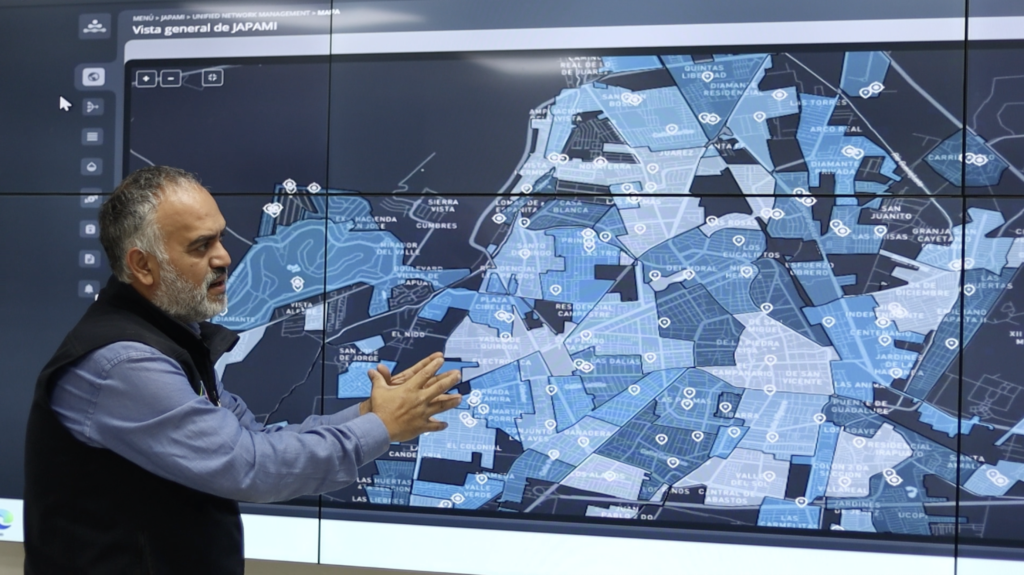 La estrategia de Japami para el agua en Irapuato incorpora un catastro digital de la infraestructura, monitoreo remoto y 99% de cobertura de micromedición; el organismo también proyecta obras y sistemas de aprovechamiento del recurso con una visión de largo plazo.