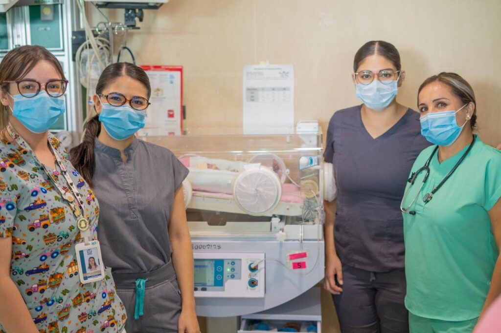 Tras tres meses en cuidados intensivos, Lupita por fin se va a casa
