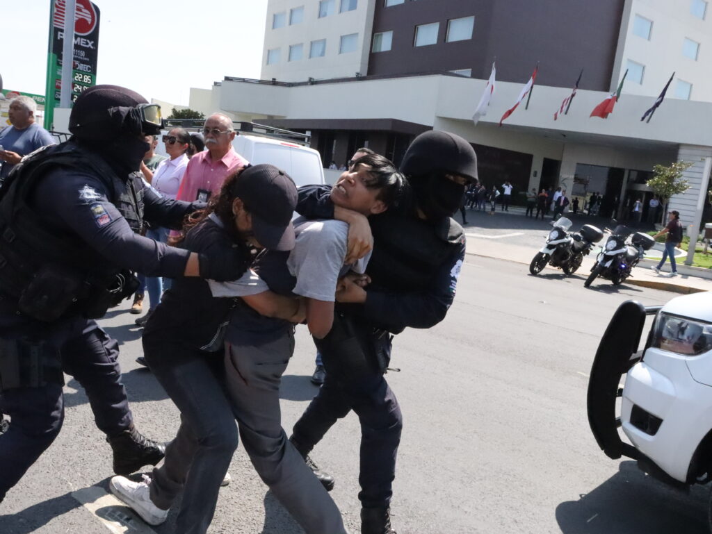 “Sí se pudo”, movimiento de Cecilia Coronilla firma escrituras de la Alfredo V. Bonfil en Irapuato