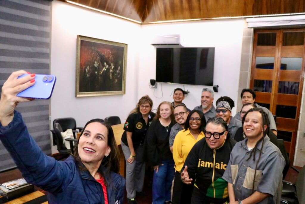 Irapuato recibe a la embajadora de Jamaica durante el Festival Cervantino